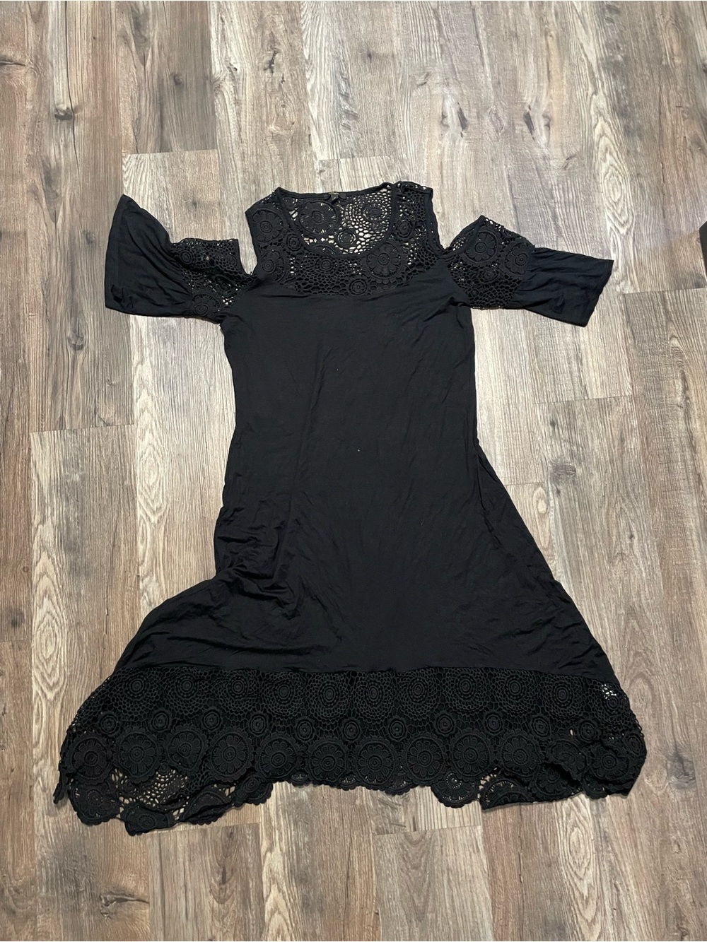Cupio Black Cold-Shoulder Midi Dress with Crochet Trim